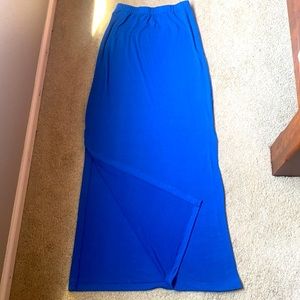 Maxi beautiful blue skirt like new
